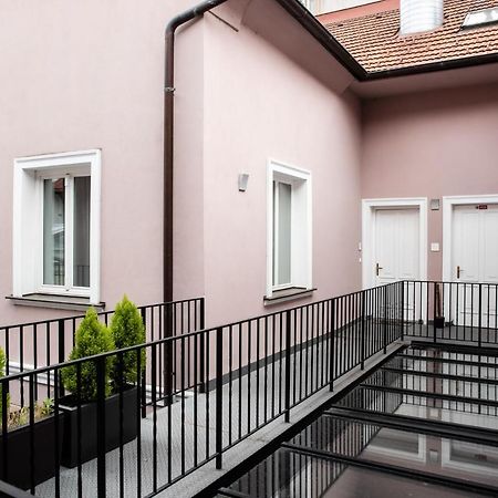 Atrio Apartments Trenčín Buitenkant foto