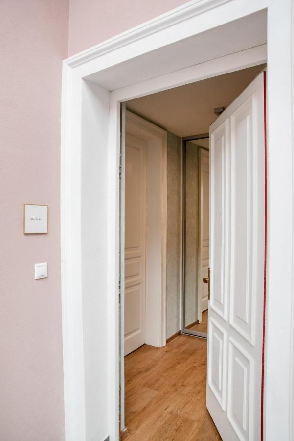 Atrio Apartments Trenčín Buitenkant foto